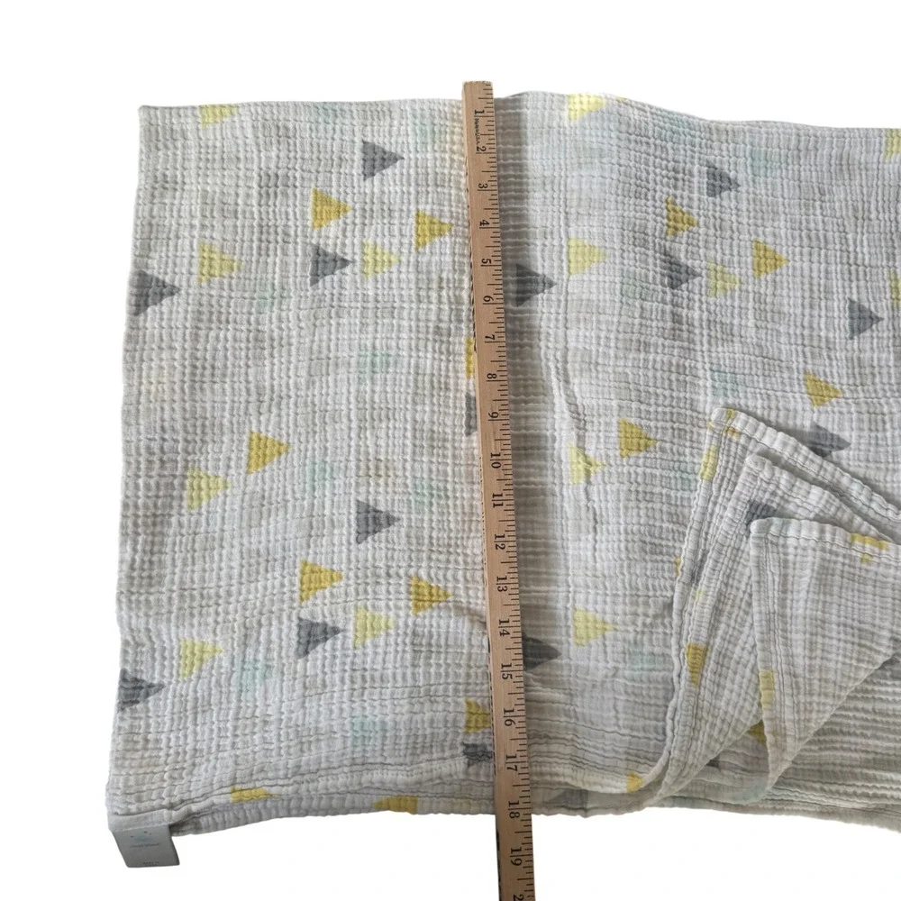 Cloud Island Baby Blanket White Cotton Muslin Gauze Triangle Print Yellow Grey - Picture 5 of 5
